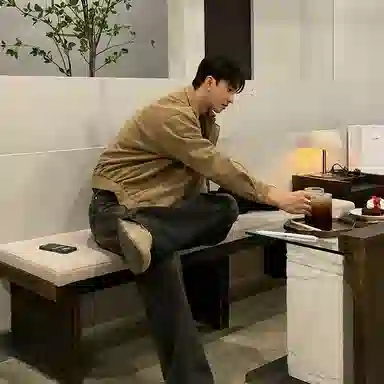 我是大卫 复古短款做旧翻领夹克 男女同款 棕色