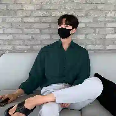 我是大卫 气质柔软亲肤透气轻商务通勤纯色尖领长袖衬衫 男女同款