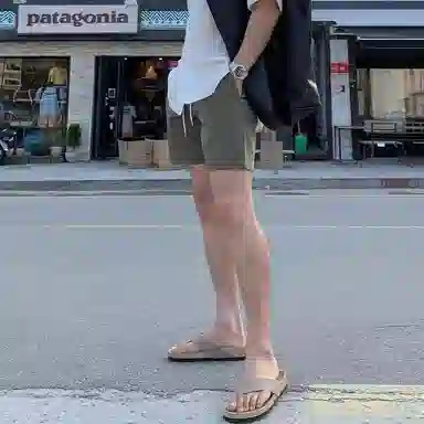 我是大卫 基础色简约纯色系带中腰分休闲短裤 男女同款