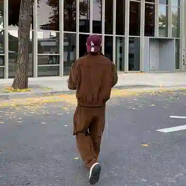 我是大卫 美式复古灯芯绒美拉德轻熟风掐褶休闲运动套装 通用 咖色