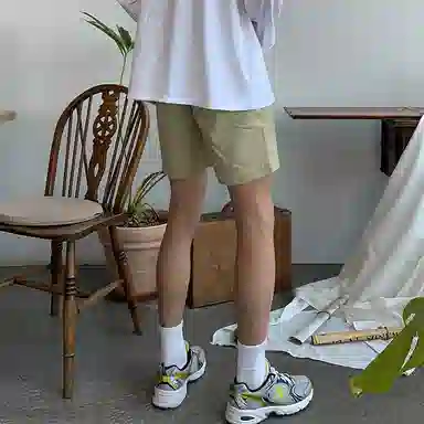 我是大卫 高街纯色直筒宽松百搭五分休闲短裤 男款 浅军绿色