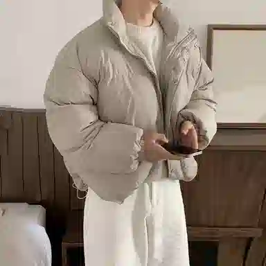 Wo Shi Da Wei Short Puffer Jacket Light Khaki