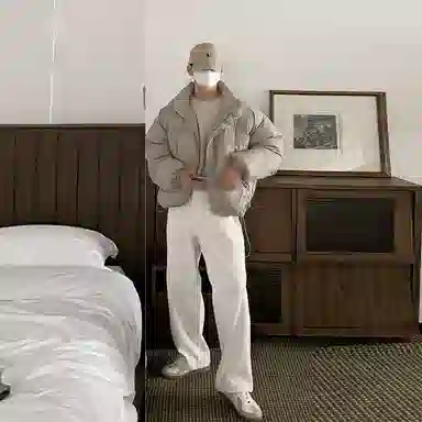 Wo Shi Da Wei Short Puffer Jacket Light Khaki