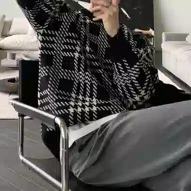 我是大卫 不规则撞色拼接复古格子条纹套头宽松针织衫 男女同款