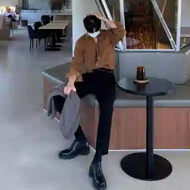 Wo Shi Da Wei Corduroy Shirt