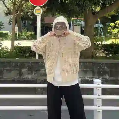 我是大卫 高级感慵懒风宽松镂空连帽长袖针织衫 男款 杏色