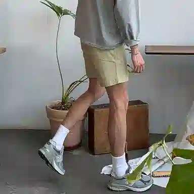 我是大卫 高街纯色直筒宽松百搭五分休闲短裤 男款 浅军绿色