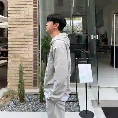 我是大卫 纯色简约半拉链设计连帽套头长袖上衣抽绳直筒短裤休闲运动套装 男女同款