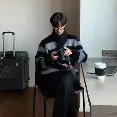 我是大卫 撞色条纹圆领套头宽松拼色基础款韩版针织衫 男女同款