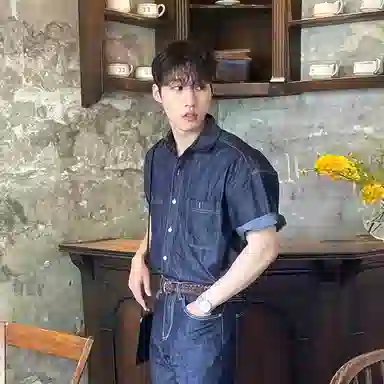 我是大卫 日系复古水洗做旧痞帅宽松牛仔短袖衬衫 男款 黑色