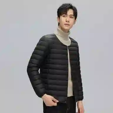 鸭鸭 轻薄便携纯色基础款休闲宽松单排扣圆领保暖羽绒服 男款