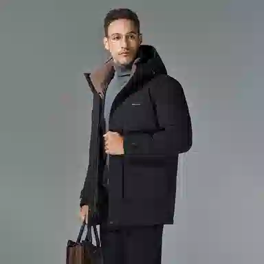 鸭鸭 山系户外加厚保暖多口袋工装风鹅绒休闲连帽套头羽绒服 男款 黑色