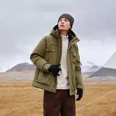 鸭鸭 山系字母印花立体多口袋设计连帽保暖羽绒服 男女同款