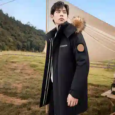 鸭鸭 绿色军大衣外套升级石墨烯内里可脱卸貉子毛领连帽无性别暗黑羽绒服 男女同款 黑色