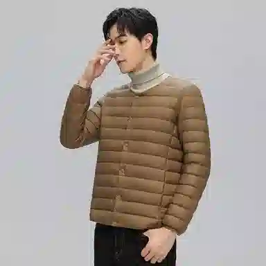 鸭鸭 轻薄便携纯色基础款休闲宽松单排扣圆领保暖羽绒服 男款
