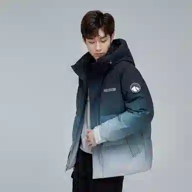 鸭鸭 加厚保暖渐变色休闲连帽套头宽松无性别羽绒服 男女同款