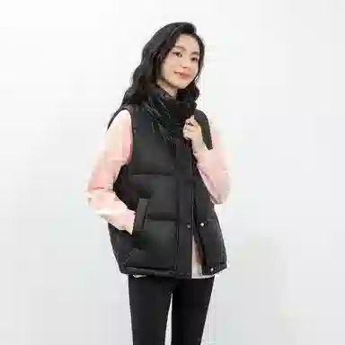 鸭鸭 纯色休闲单排扣立领无帽羽绒加厚马甲 女款