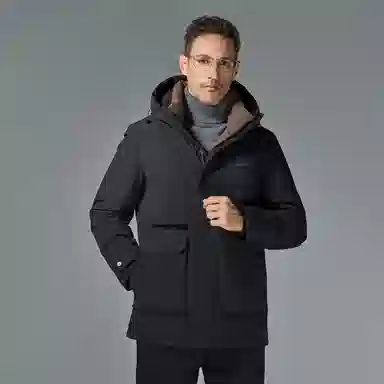 鸭鸭 山系户外加厚保暖多口袋工装风鹅绒休闲连帽套头羽绒服 男款 黑色
