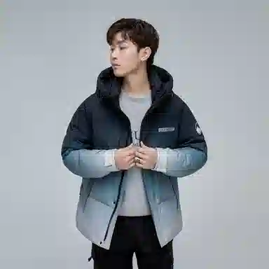 鸭鸭 加厚保暖渐变色休闲连帽套头宽松无性别羽绒服 男女同款