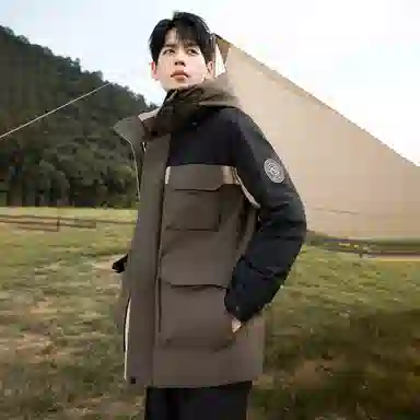 鸭鸭 山系户外风工装多口袋插色拼接立体滴塑休闲宽松连帽套头羽绒服 男女同款