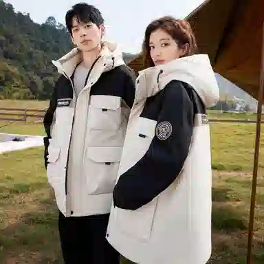 鸭鸭 山系户外风工装多口袋插色拼接立体滴塑休闲宽松连帽套头羽绒服 男女同款