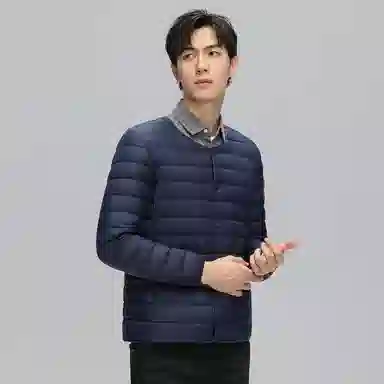 鸭鸭 轻薄便携纯色基础款休闲宽松单排扣圆领保暖羽绒服 男款