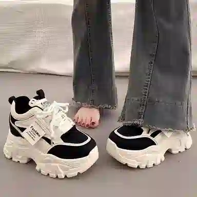 TELENT Low-Top Platform Sneakers