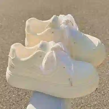 TELENT Low-Top Thick Sole Sneakers