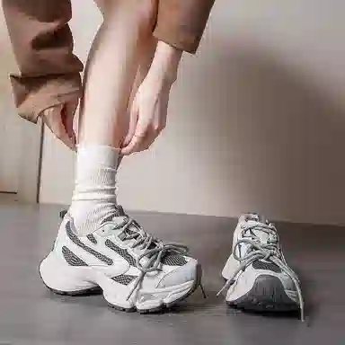 TELENT Mesh Low-Top Thick Sole Sneakers