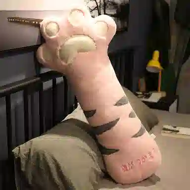 万童乐 猫爪抱枕 长条枕 大号 玩偶 毛绒公仔