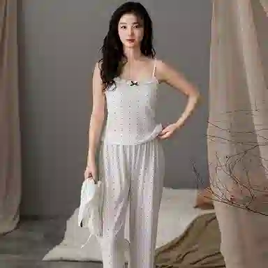 俏霓桐 轻奢简约舒适带胸垫长袖长裤可外穿睡衣套装 女款 米白色