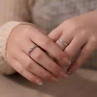 S925