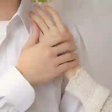 S925