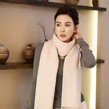 【榜单优选】 桉彩饰 羊绒羊毛混纺百搭柔软披肩女友流苏舒适保暖高雅纯色毕业季谢师礼加厚超大舒适冬日恋歌 绒线围巾 男女同款情侣款