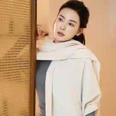 【榜单优选】 桉彩饰 羊绒羊毛混纺百搭柔软披肩女友流苏舒适保暖高雅纯色毕业季谢师礼加厚超大舒适冬日恋歌 绒线围巾 男女同款情侣款