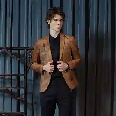 ANDREW MACKENZIE FW23