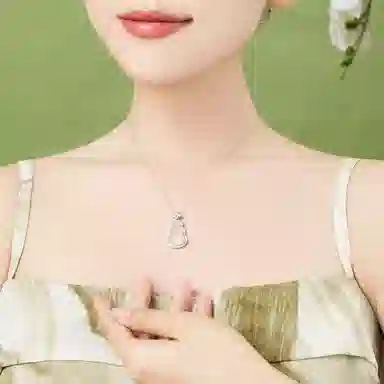 【福禄】 老凤祥 闪耀玉葫芦 新中式招财纳福转运上岸大气平安喜乐精致百搭清冷吊坠精美礼盒 玉髓 项链 女款