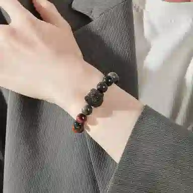 老凤祥 福气醒狮 招财纳福时尚转运珠 瑞狮呈祥福气满满新中式 高级轻奢日常百搭 男朋友生日约会精美礼盒 黑曜石 手串 男女同款情侣款