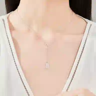 老凤祥 流光葫芦 闪耀轻奢高级感百搭新中式 小众葫芦设计 日常通勤百搭气质 精美#好运天然 玉髓 项链 女款