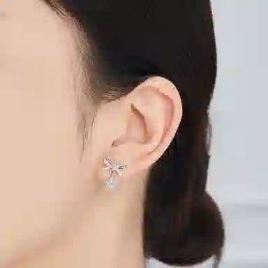 S925