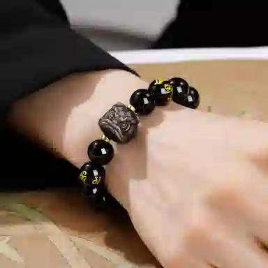 老凤祥 六字真言醒狮 国潮时尚百搭简约新中式 大方气质高级感 古玩文玩 本命年民族风精美礼盒#好运天然 黑曜石 手串 男女同款情侣款