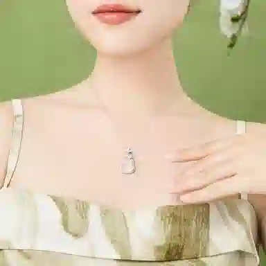 【福禄】 老凤祥 闪耀玉葫芦 新中式招财纳福转运上岸大气平安喜乐精致百搭清冷吊坠精美礼盒 玉髓 项链 女款