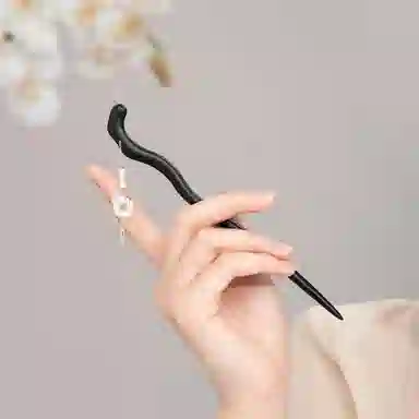 S925