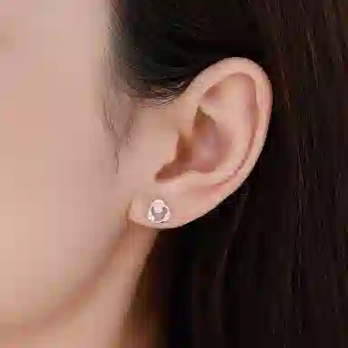 999