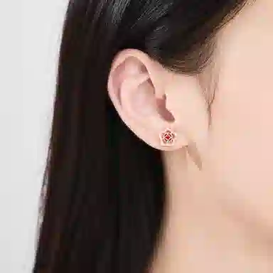 S925