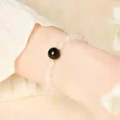 老凤祥 【限量赠·手机贴&金木水火土】五行 新中式温柔简约 上岸水逆退散能量磁场 时来运转净化负能量 约会礼盒天然 白水晶 手串 女款