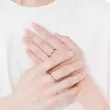 999