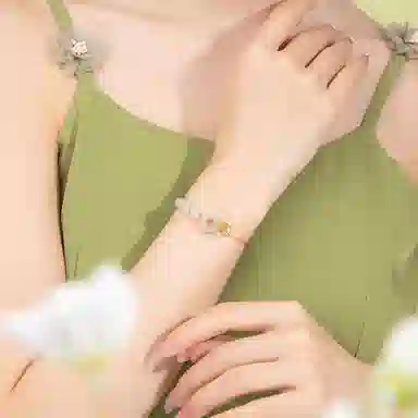 S925