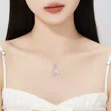 S925