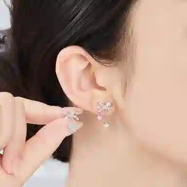 S925